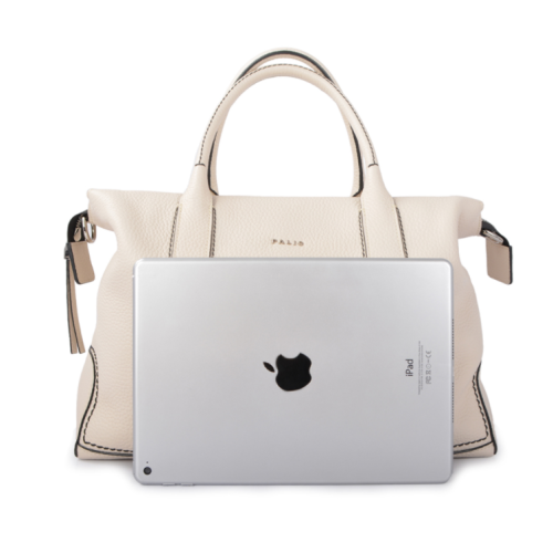 White leather tote bag with zipper
