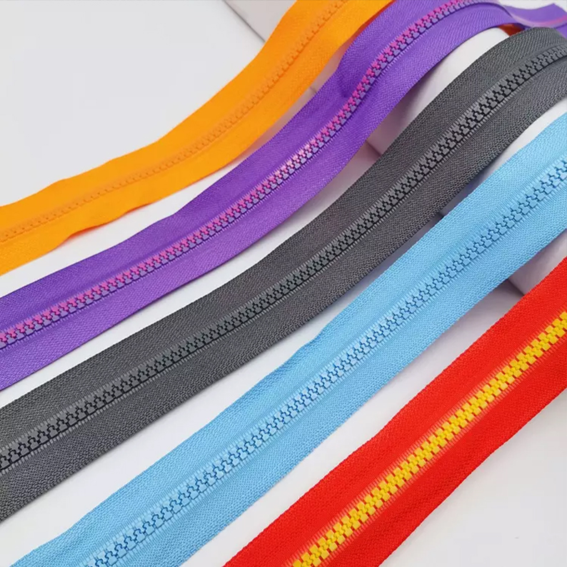 Plastic Zipper Rolls Long Chain for Clothing