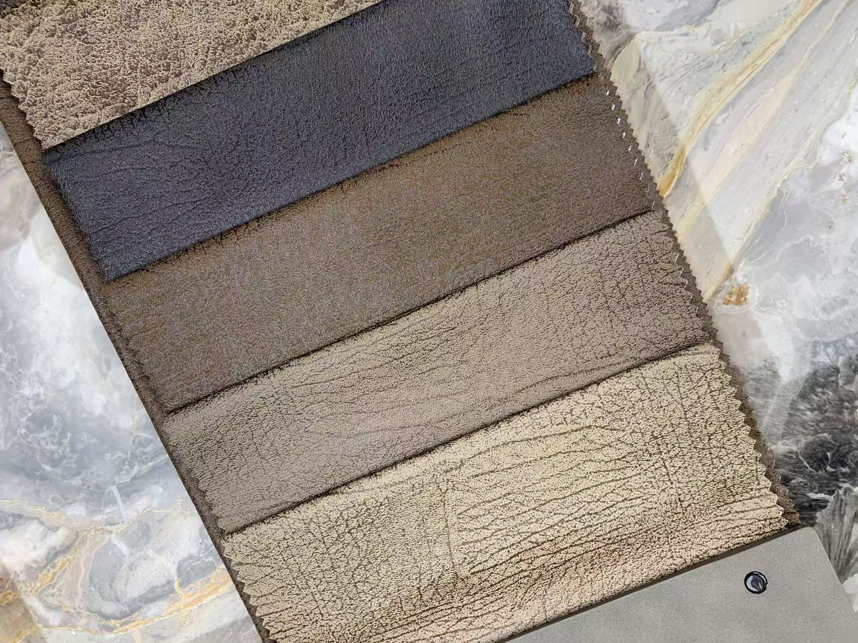 Tissu technologique d'apparence cuir Leather-Look Technology Fabric