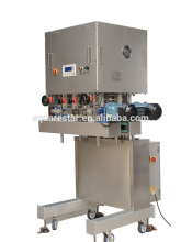 Hot selling linear automatic cap sprayer screwing machine