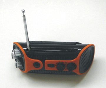 Dynamo Radio/Flashlight