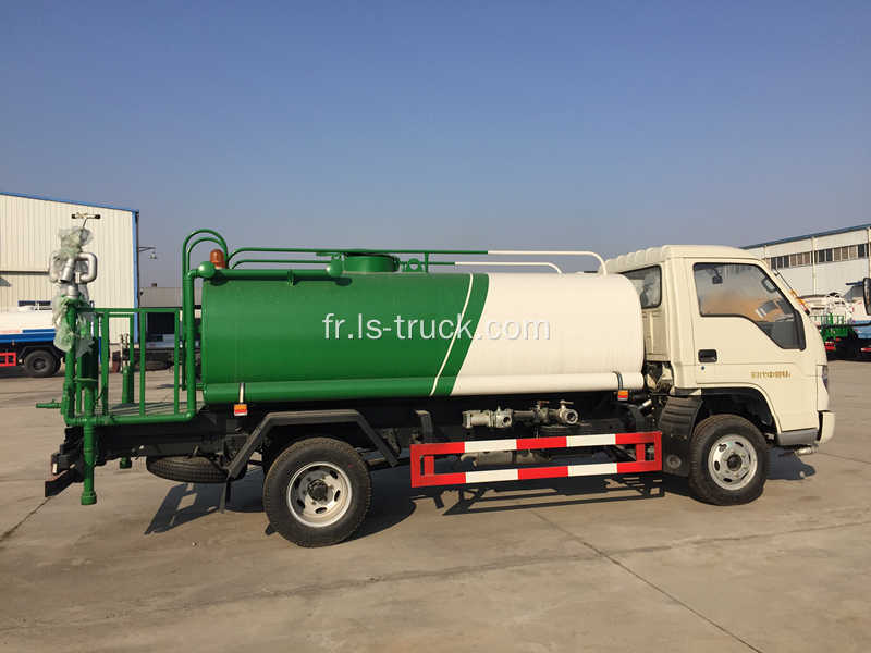 FORLAND 4 m³ camion à eau légère