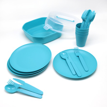 Portable Reusable Plastic Picnic & Camping Dinnerware Set - Knife, Fork, Spoon, Plates
