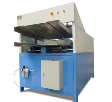 2018 New Design Cushion Covering Packing Filling Machine