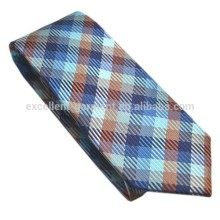 Plaid pattern woven silk necktie