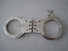 Handcuff