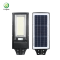 Lampione stradale a LED solare completamente automatico