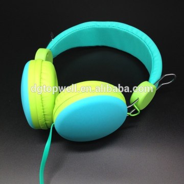 green color flat ear buds