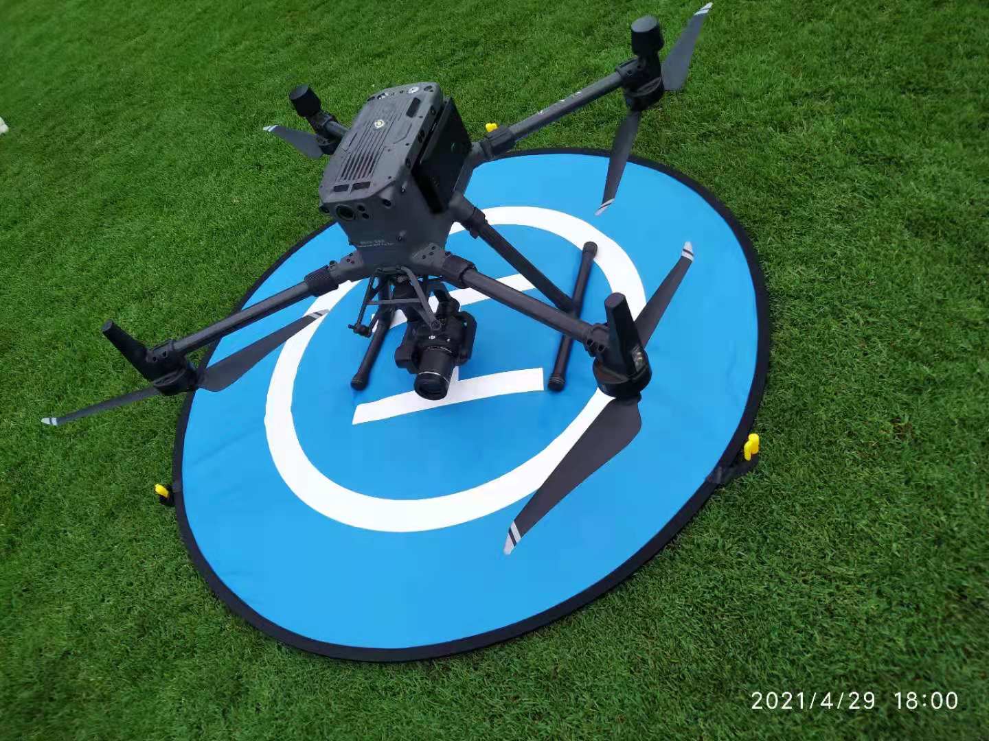 AirSense ADS-B Receiver Warns of Nearby DJI M300RTK Drone and Helicopters 55 Min Max Flight Time Matrice 300 RTK