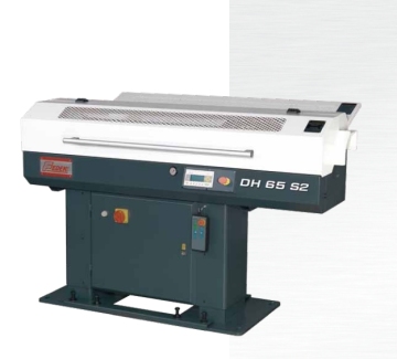 Short automatic feeding machine