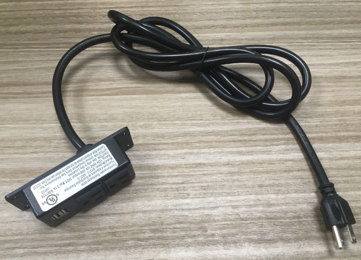 Multiprise 2 prises montées en surface 2 Sockets Surface Mounted Power Strip