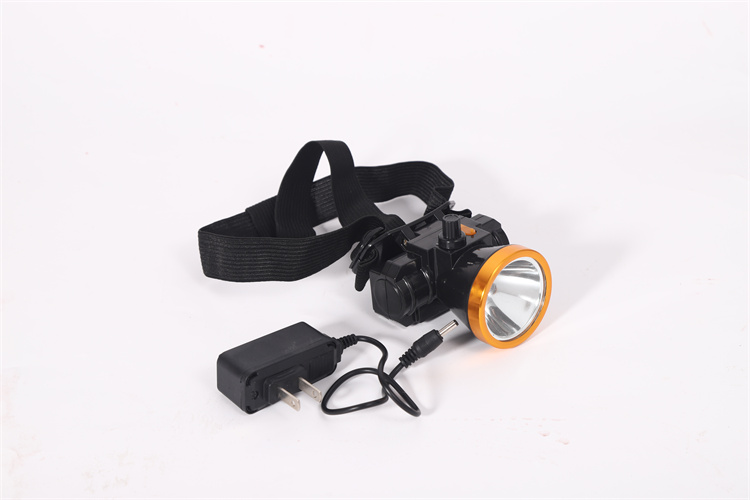  Wholesale Cheap dry battery LED Enduro Head Lamp For Sale