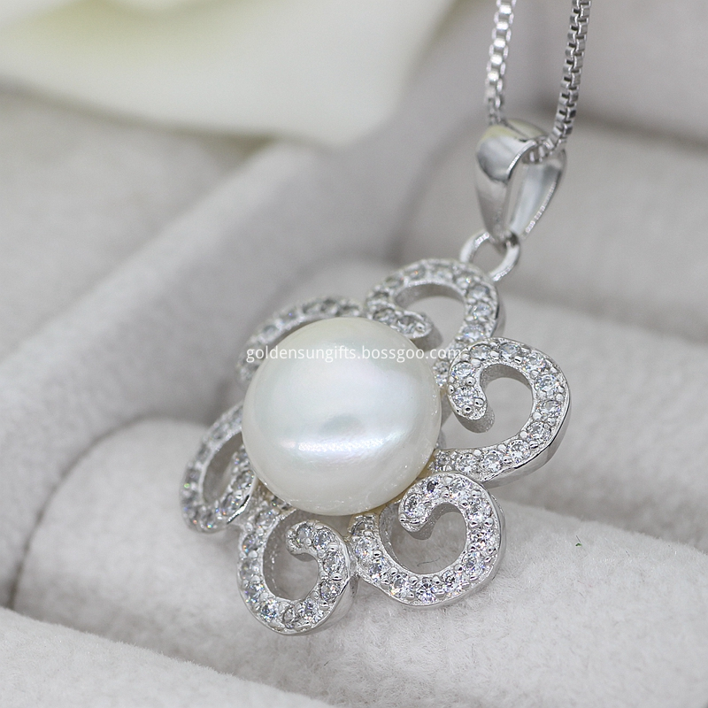 White Pearl Pendants