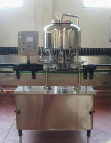 Beverage filling machine