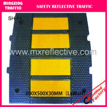 900mm wide rubber speed bump