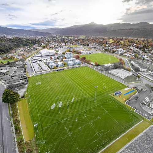 Esperienza di rugby con l&#39;erba artificiale sul campo di rugby