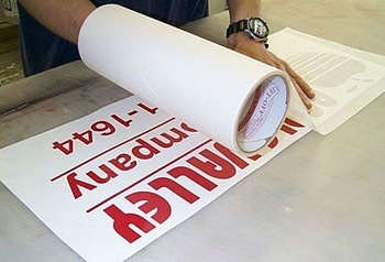 vinyl sign lettering