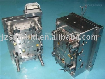 injection mold maker