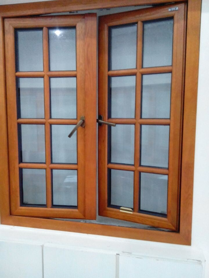 Aluminium louver window