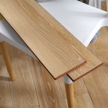 18MM hardwood prefinished brushed oak solid wood flooring