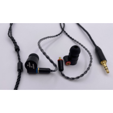 Hybride in-ear hifi-koptelefoon met afneembare kabel