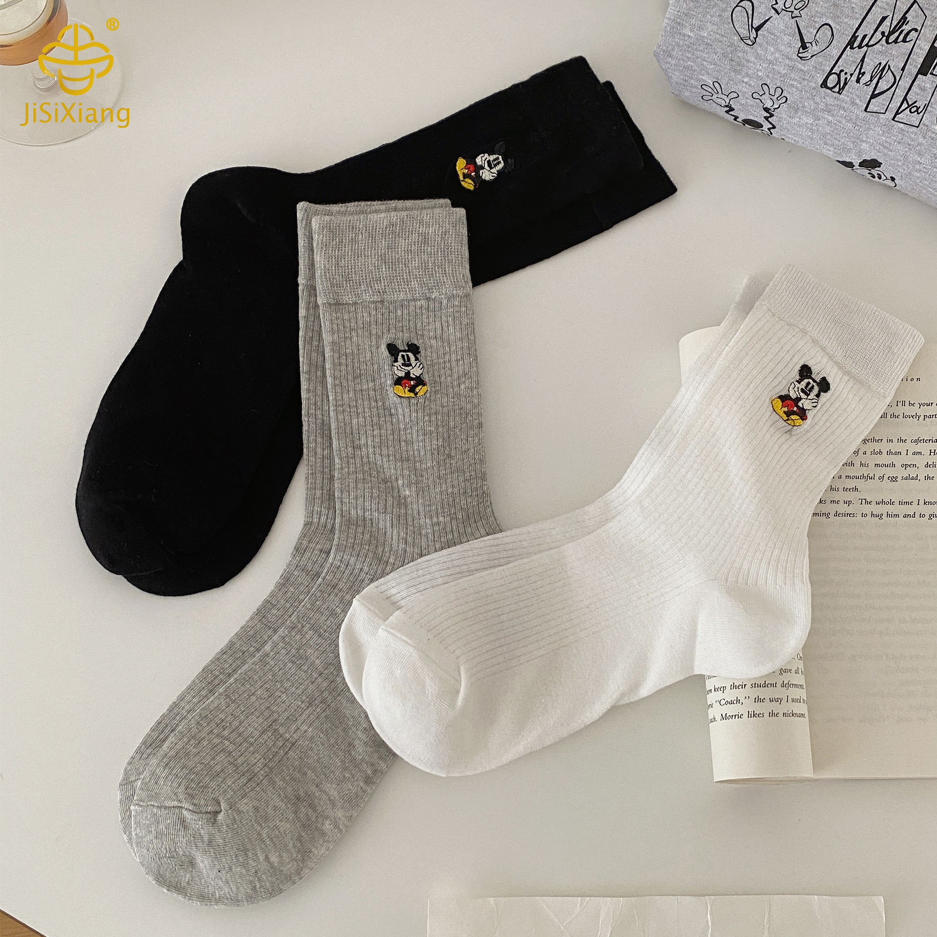 자수 미키 튜브 양말 Embroidered Mickey tube socks