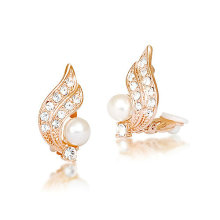 affectionate couple wing gold stud earring