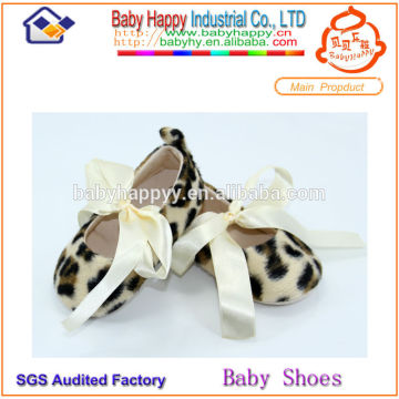 leopard fashion crib shoes baby wedding shoes