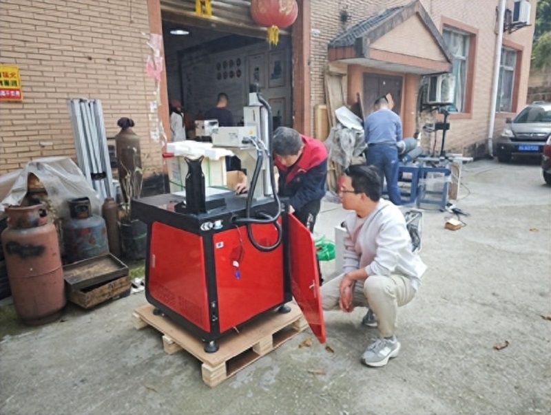 Chuke Intelligent successfully delivered a customized UV laser marking machine to a Turkish shock absorber spring customer