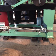 Double Twist Barbed Wire Making Machine