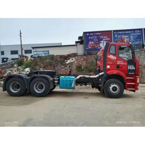Competitive price faw 6x4 tractor truck for transport