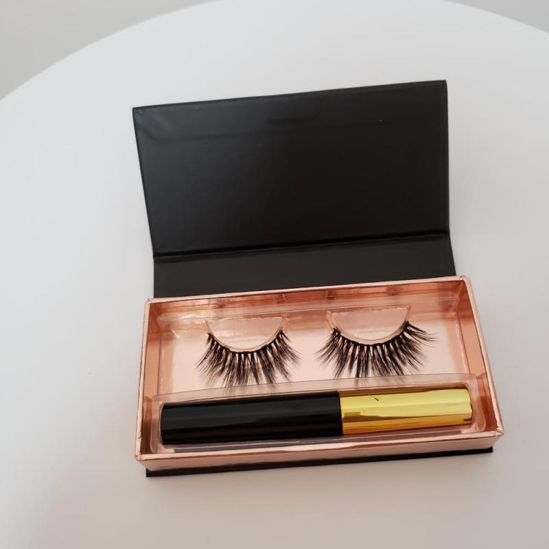 Magnetic liquid Eyeliner with Magnetic False Eyelashes