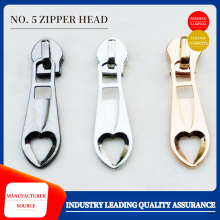 Peach Heart Metal Zipper Head