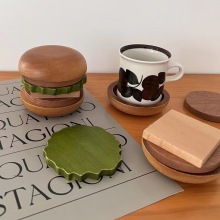 Wooden Burger-Shaped Coasters with Magnets - 6-Piece Hamburger Trivet Set