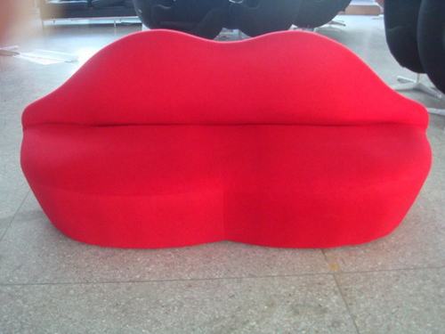 bocca sofa in red Fabric