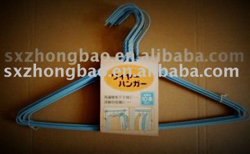 16" 13G powder coated metal wire hanger