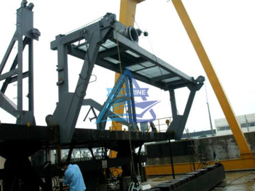 Offshore Platform Davit