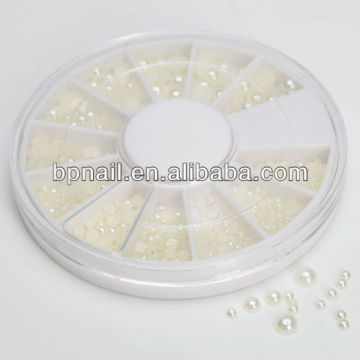 white HotFix Flat Back Pearl stud