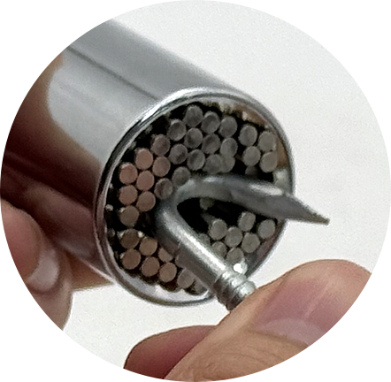 Univerzális foglalatos szerszám (1) Universal Socket Tool (1)