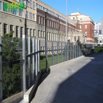 รั้วรักษาความปลอดภัยสูงรั้วสังกะสี 358 Fence Welded Fencing