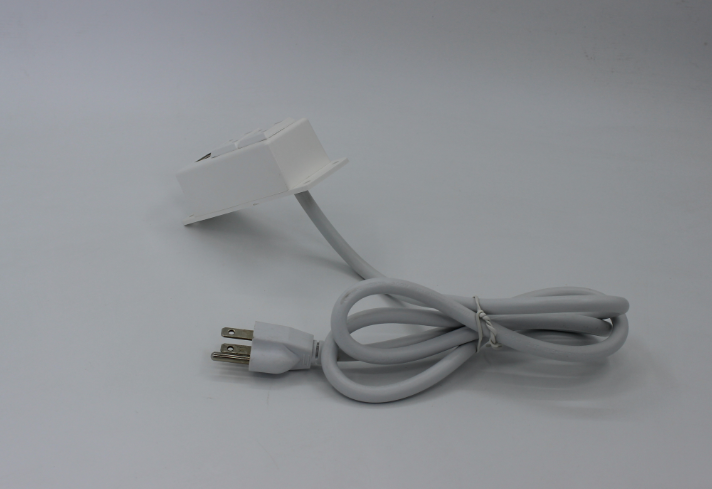 Multiprise 2 prises montées en surface 2 Sockets Surface Mounted Power Strip