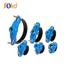 Ductile iron universal tapping saddle with thread outlet