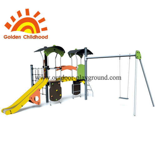 Playground climbing rings rope