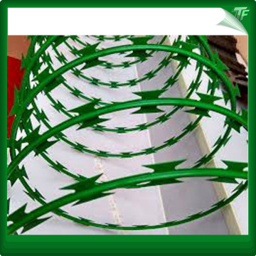 Green galvanized barbed iron wire