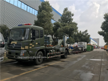 Dongfeng hook arm garbage truck to collected waste