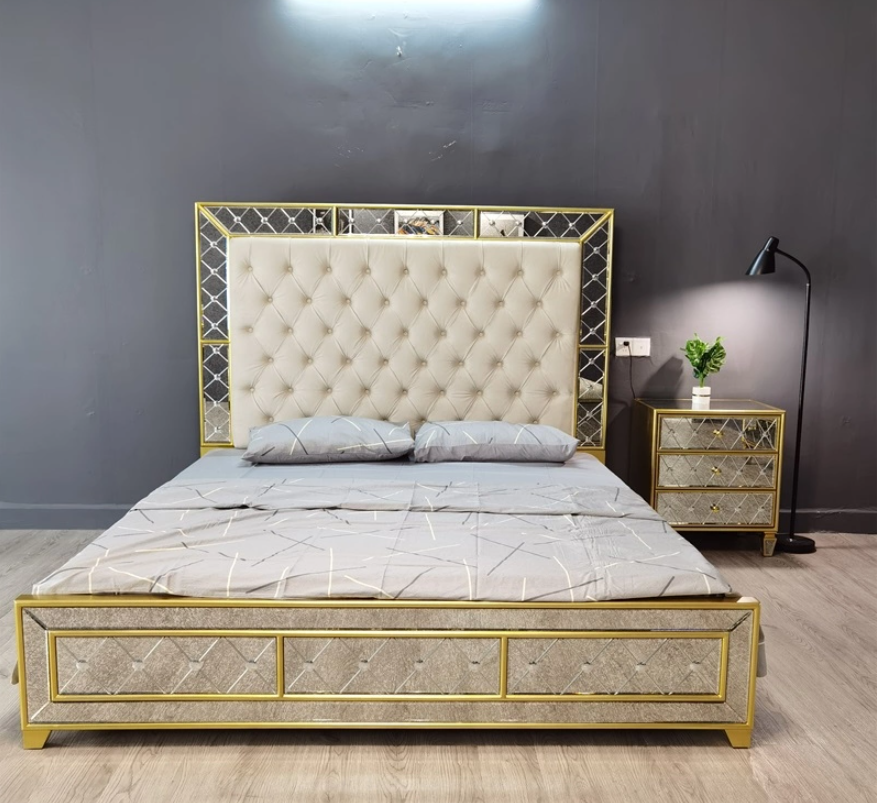Mirrored Bed8 Png