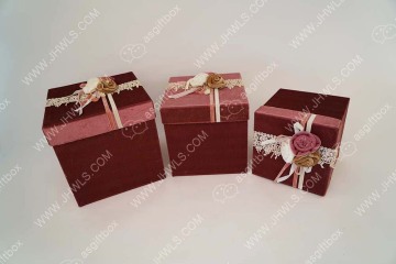 Red flannel handmade shopping box