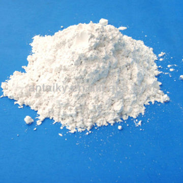 white bentonite clay