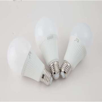 Lampadina led 5w 2.4g telecomando 3500k