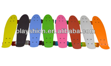 Color Plastic Four Wheel Skateboard; swirl penny skateboard with diamond squares pattern